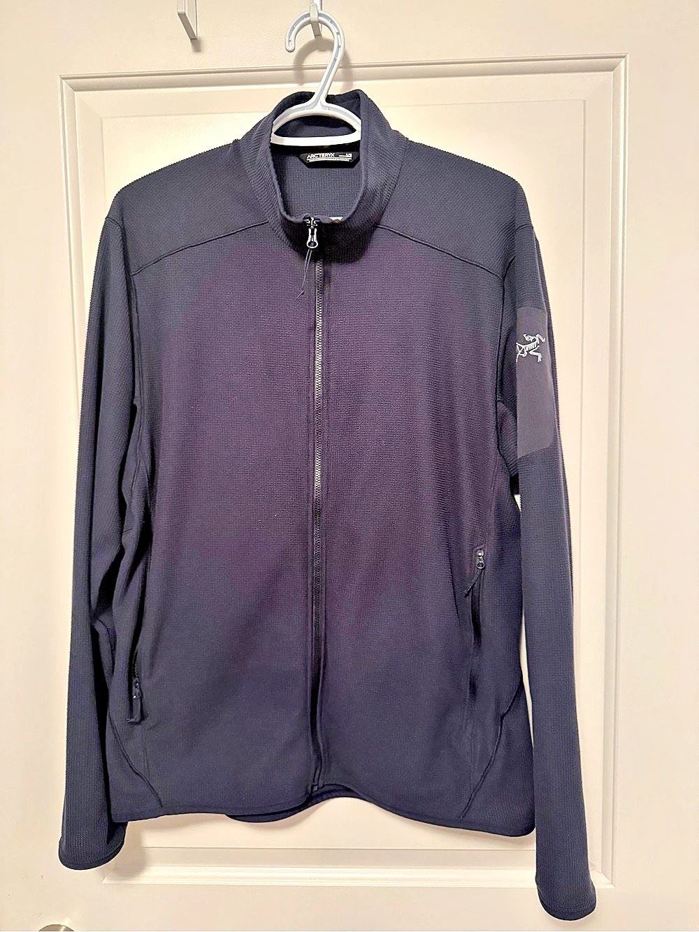 Arc'teryx Delta LT Jacket Men's  Full-Zip - Size Large - Navy Blue